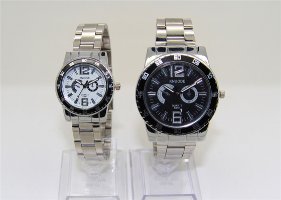 Τα ρολόγια ζευγών χαλαζία της Ιαπωνίας movt καθορισμένα το χαλαζία της Ιαπωνίας wristwatch με την μπαταρία SR626SW